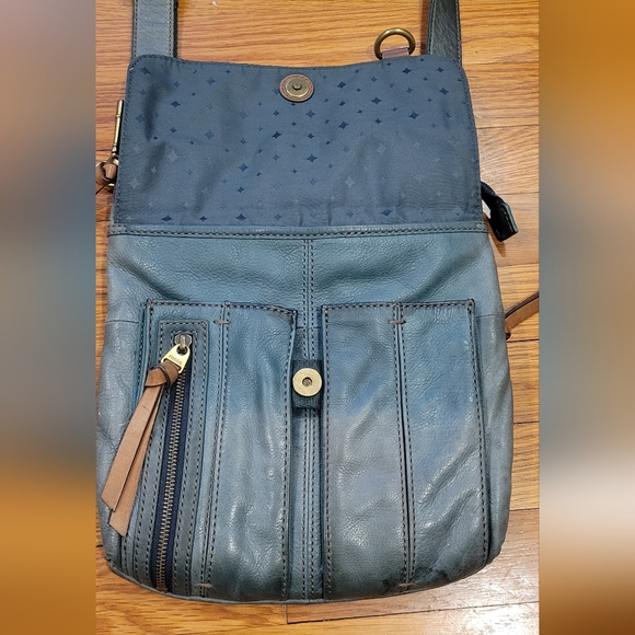 Fossil crossbody purse - Picture 4 of 8
